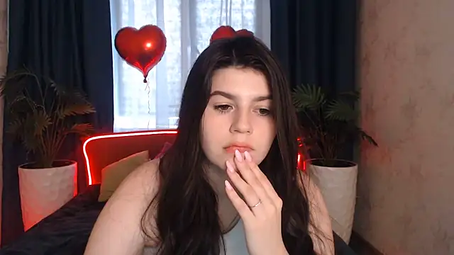 kisamodel - KisaModel's free webcam - UK Sex Cams