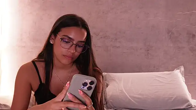 nicky_and_blake (Ask my age) - show ass in doggy