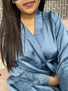 escape_with_me (F young) - Lush on clit +3mins lush control 🥰