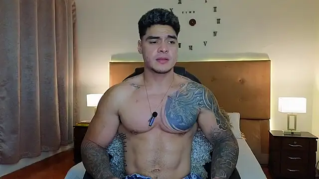 steven_velez (M young) - Let me enjoy with you