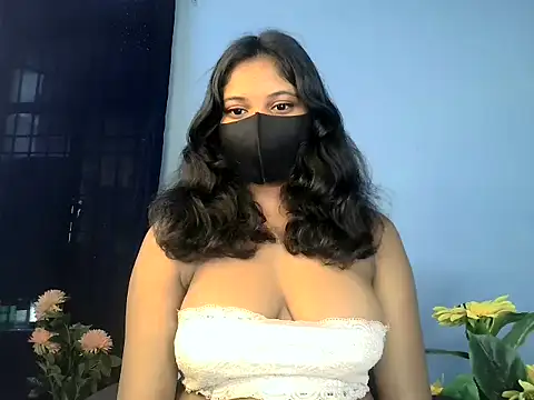 kashish_singh_ (F young) - boobs  oil