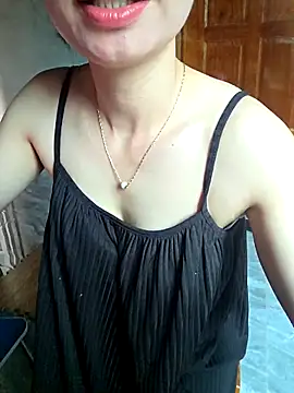 moon_baby99 - Moon_baby99's free webcam - UK Sex Cams