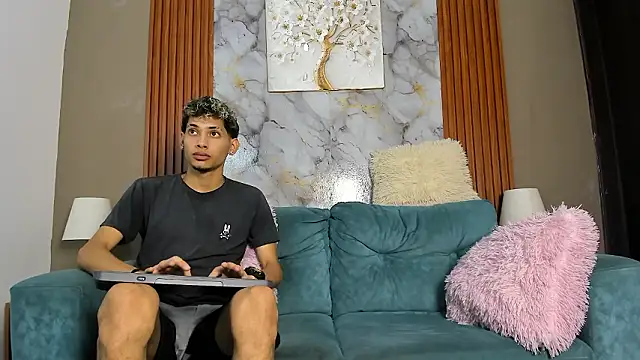 young_boys_hell - YOUNG_BOYS_HELL's free webcam - UK Sex Cams