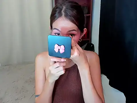 YougotLara Live Webcam on Stripchat