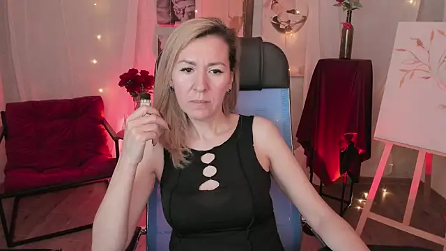 donnasmitth - DonnaSmitth's free webcam - UK Sex Cams