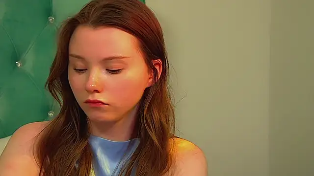 keiraasti - KeiraAsti's free webcam - UK Sex Cams