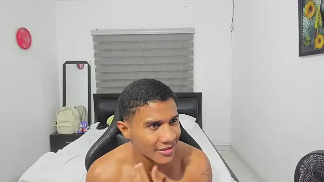 corzoethan - Corzoethan's free webcam - UK Sex Cams