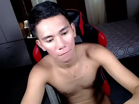 drinkmycumx - Drinkmycumx's free webcam - UK Sex Cams