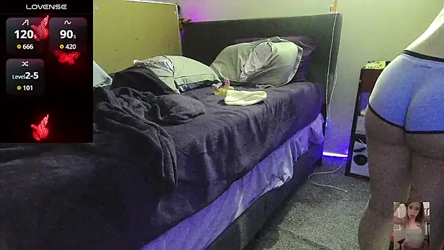 blondiewithanass - Blondiewithanass's free webcam - UK Sex Cams