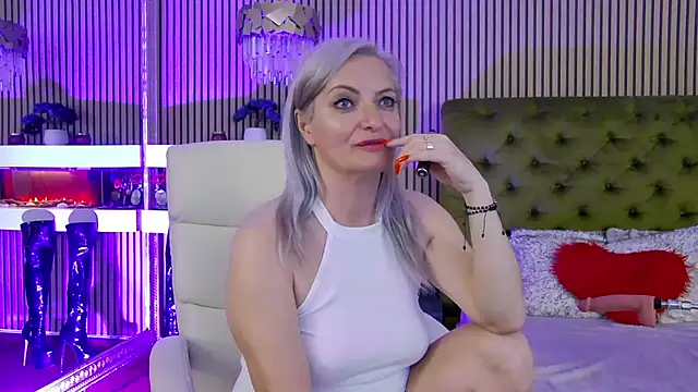 ladytouch (F milf) - 💥💥Hot ANAL show ⚡⚡⚡