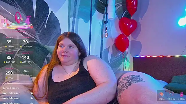 rubyvalen (F young) - Yay! I love show my curves!