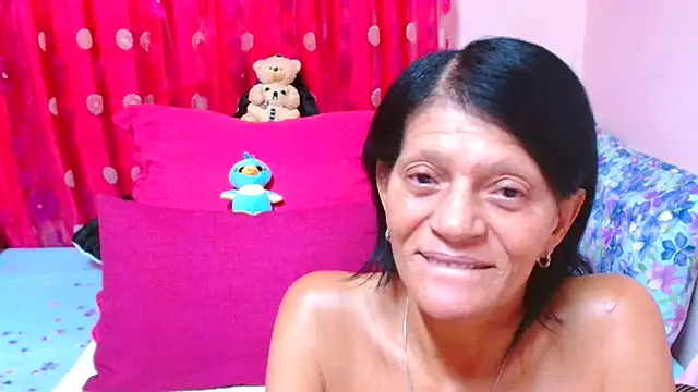 sluttyroxy (Ask my age) - tips appreciated plz Gents