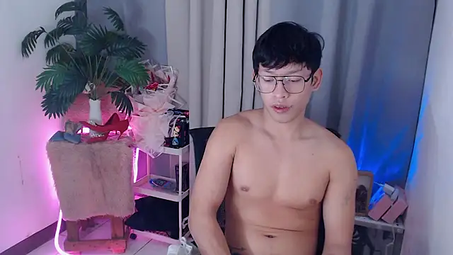 pinkcock_froi2305 (M young) - public cumshow