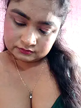 hornyriyanka - Hornyriyanka's free webcam - UK Sex Cams