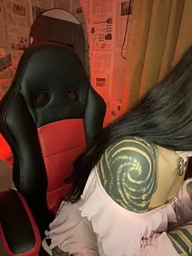 i_am_nina_ (F young) - fingering pussy hairy