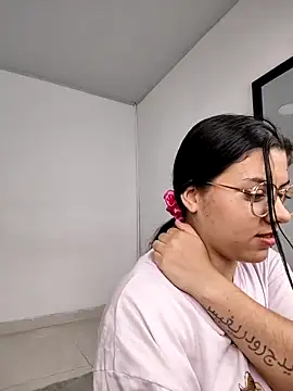 Webcam Model (harper_ks)  is live.Free join now!