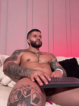 frank_farrell - Frank_Farrell's free webcam - UK Sex Cams