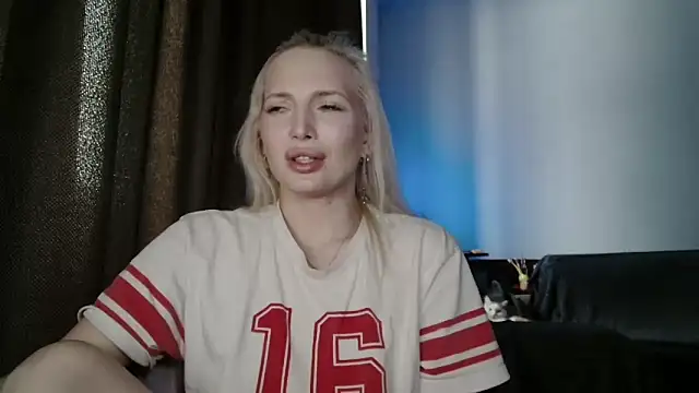 spacemarsi - SpaceMarsi's free webcam - UK Sex Cams