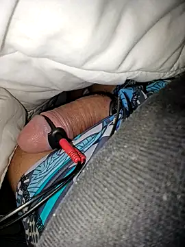 handsome8inchh - Handsome8inchh's free webcam - UK Sex Cams