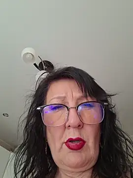 LaliaMia live cam profile