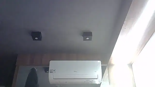 skinnykitten (T young) - open mouth😮abrir a boca