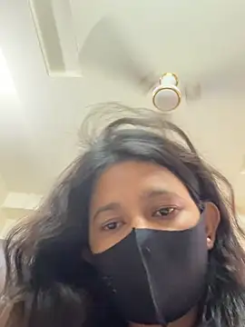 raavigirl - Raavigirl's free webcam - UK Sex Cams