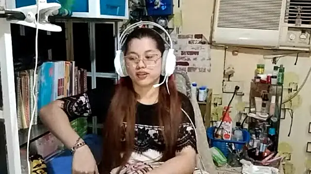 tenniereichow - TennieReichow's free webcam - UK Sex Cams