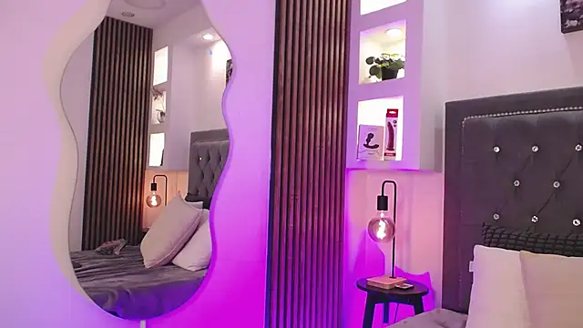 fancy_vixen (M twink) - play with my toy