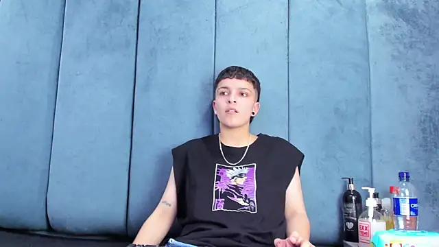 megan_thompson_ - Megan_Thompson_'s free webcam - UK Sex Cams