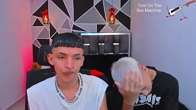 Juan_Nd_Steven live cam