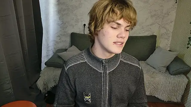 Bonnie_And_C1yde's room