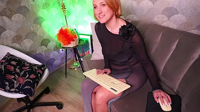 UmaTruewoman live sex cam