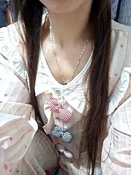 Adela-222 live cam profile