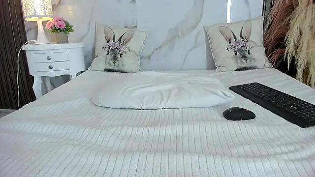 hannahill69 - Hannahill69's free webcam - UK Sex Cams