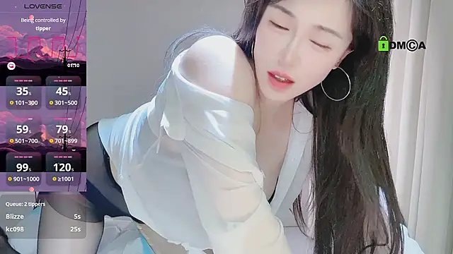 yunshan-33 (F milf) - 活在缘分中，而非关系里（小粉2分钟）