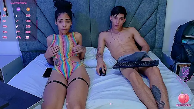 ZafiroAndFlynn live sex cam