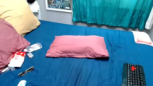 roxyluvxxx (F young) - fuck huge  dildo