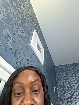 Webcam Model (Ebony-SultryX)  is live.Free join now!