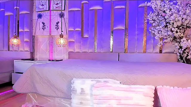 naomistart - Naomistart's free webcam - UK Sex Cams