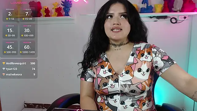 sari_belle - Sari_belle's free webcam - UK Sex Cams