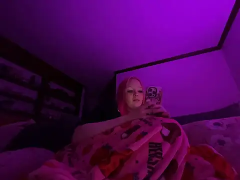 pinkhairfun16 - Pinkhairfun16's free webcam - UK Sex Cams