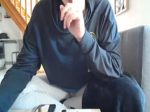 lauzo - Lauzo's free webcam - UK Sex Cams