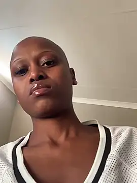 Webcam Model (SEXY_TOKYOxxx)  is live.Free join now!