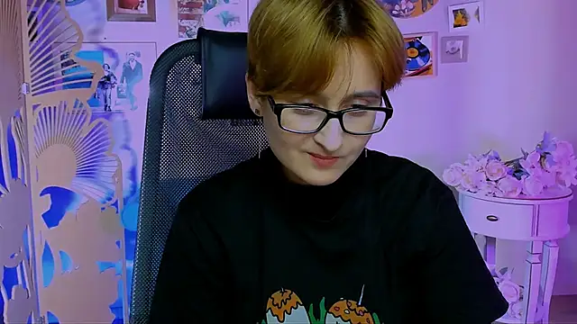 lixeluna - LixeLuna's free webcam - UK Sex Cams