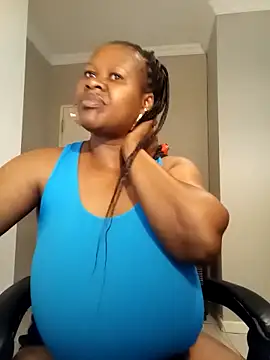 bustylisa1983 live sex cam