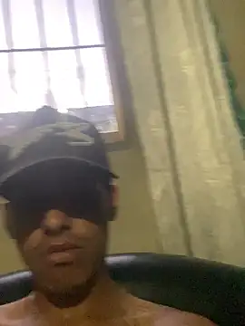 aleexxx_2005 (M twink) - Corrida