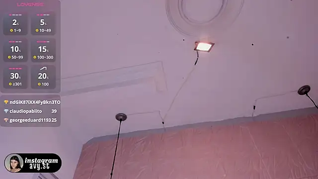 avy_st - Avy_st's free webcam - UK Sex Cams