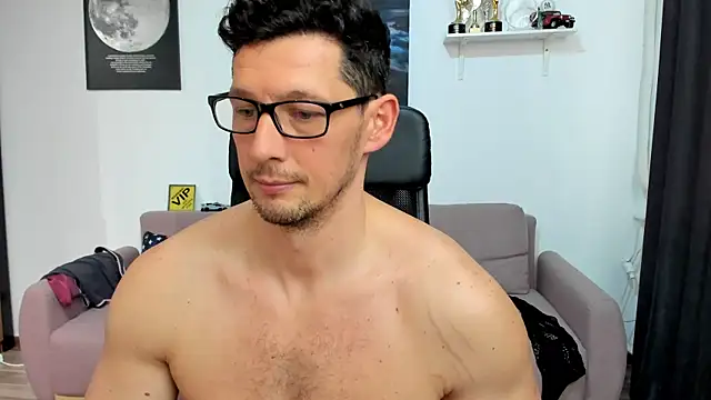 brutusk08 (Ask my age) - Masturbate for us