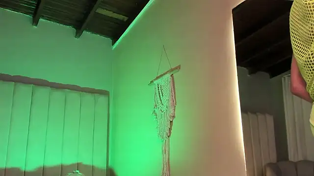 seab_trooy - Seab_trooy's free webcam - UK Sex Cams