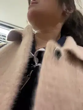 molly-xiao (F milf) - 户外图书管全奶漏出